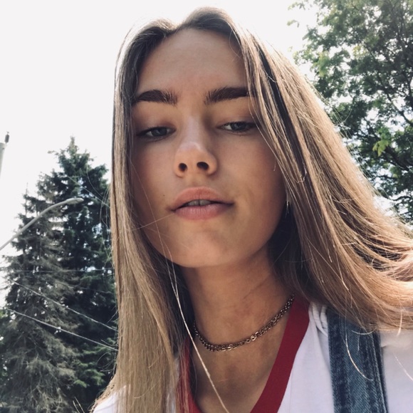 Meet your Posher, Eleena - Picture 6 of 8